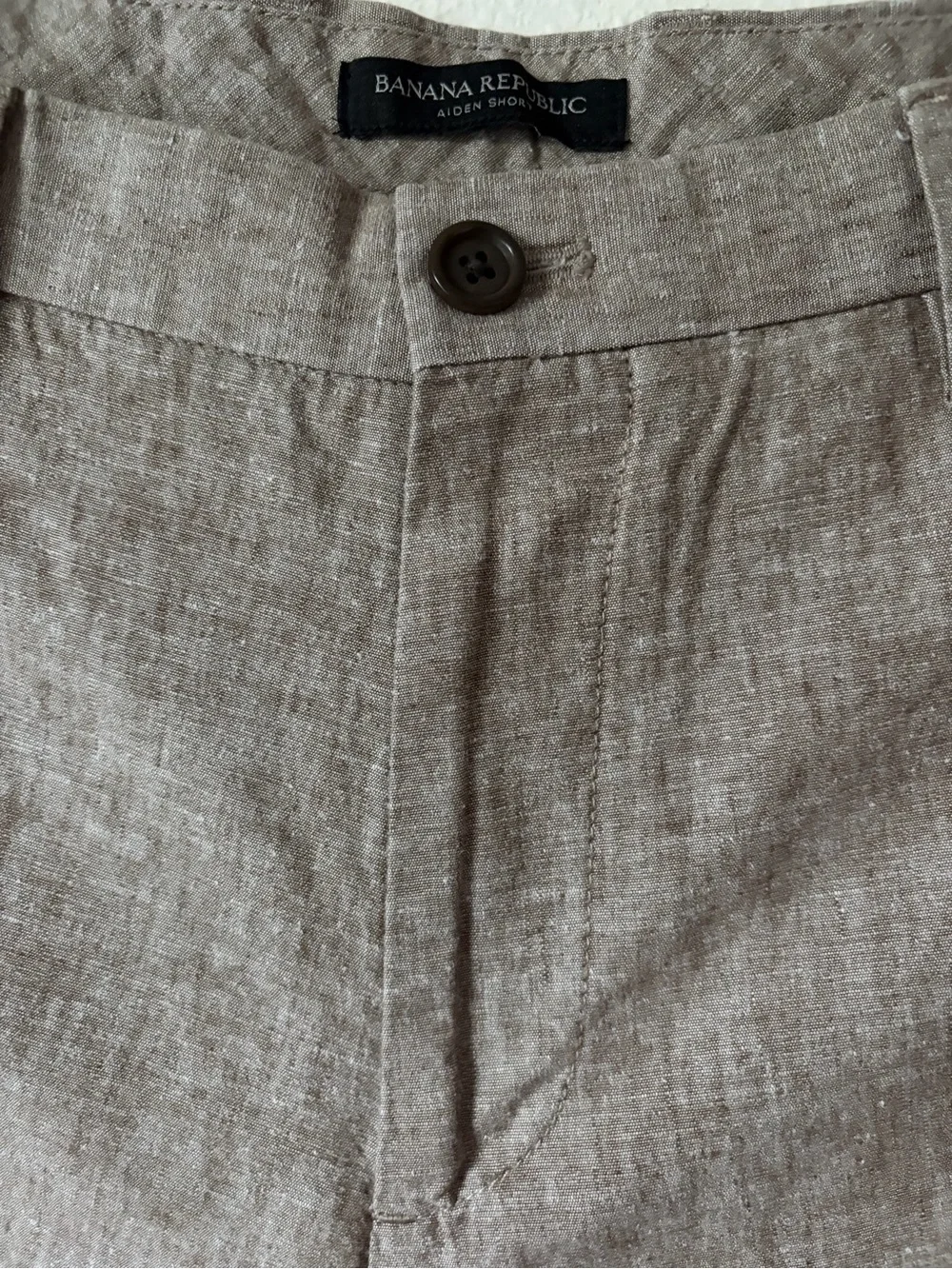Banana Republic Men’s Khaki 9 Inch Linen Blend Chino Aiden Shorts Size 35x9